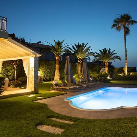 Malena Villa, Retreat, By Thinkvilla Sfáka